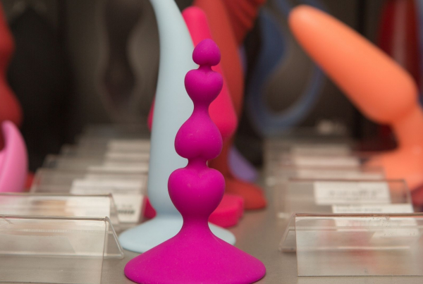 A window display of sex toys
