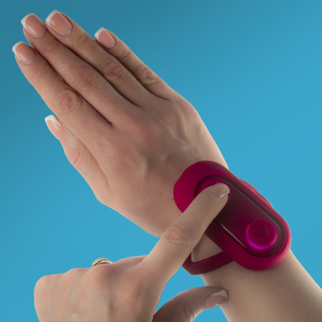 the quest range pink wrist strap remote control